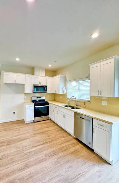 Main picture of 8621 Frankie Lou St