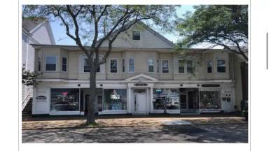 Main picture of 215 Main St