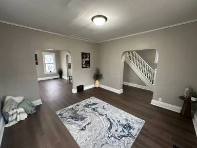Main picture of 1027 Columbia St