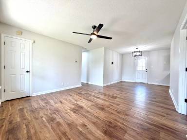 Main picture of 740 Carmack Ct