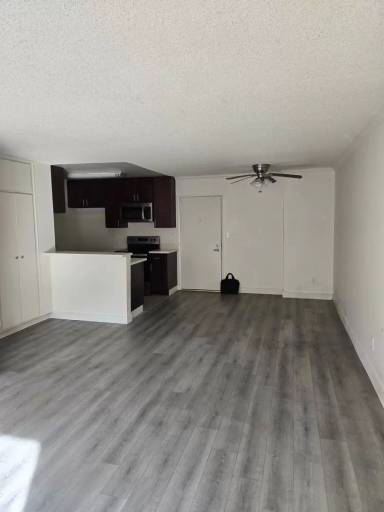 Main picture of 102 S Oxford Ave