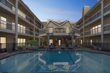 Main picture of 4800 W Lovers Ln Condos