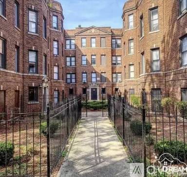 Main picture of 7600 S Essex Ave