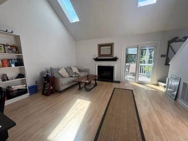 Main picture of 5180 Winterberry Ct