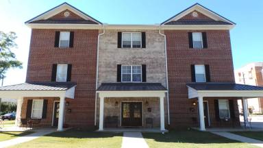 Main picture of 1100 C 13th Street