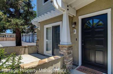 Main picture of 2550 Elden Ave