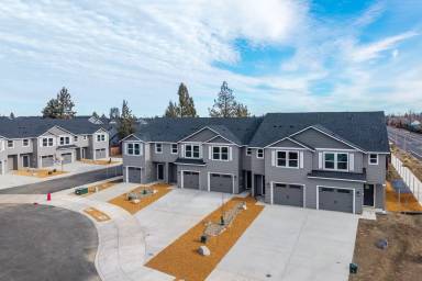 Main picture of Brand New Stunning 3 Bed/2.5 Bath Townhouse-Old Farm District