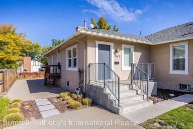 Main picture of 1147 E Wilson Ave