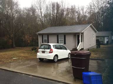 Main picture of 1 Riverside Cottage Ln