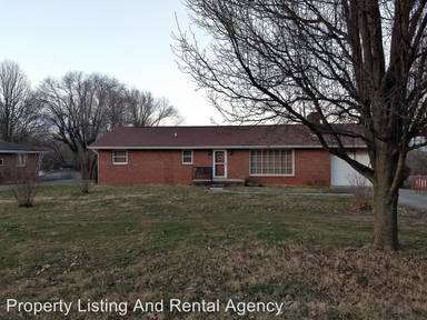 Main picture of 2838 W Walnut St