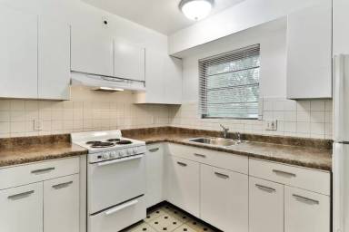 Main picture of 8432 Atherton Dr