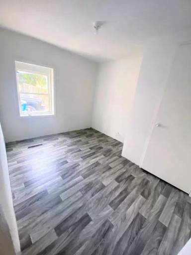 Main picture of 521 Steward Ave