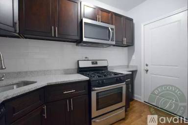 Main picture of Edgewater Gardens Apartments