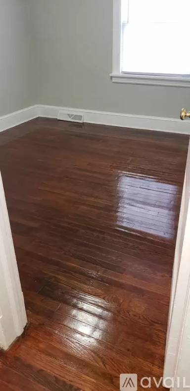 Main picture of 1304 N 33rd St
