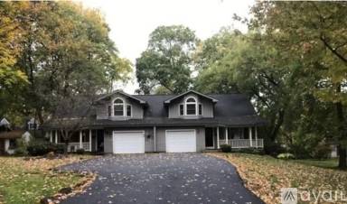 Main picture of 405 Tamarack St