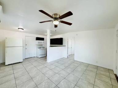 Main picture of 2614 N Los Altos Ave