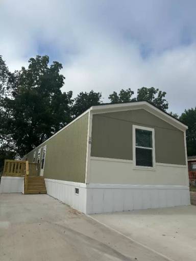 Main picture of 3000 S 9th Ave