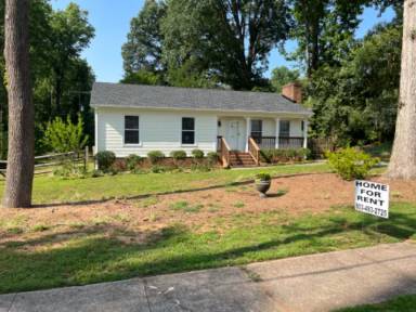 Main picture of 109 E Hill St