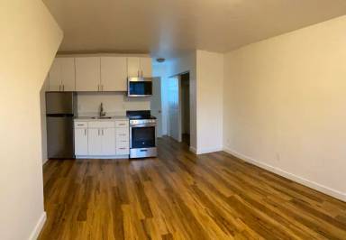 Main picture of 1207 E Main St