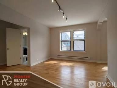 Main picture of 2420 N Kedzie Blvd