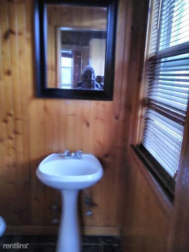 Main picture of 19 Brenton St
