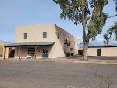 Main picture of 73 S Tegner St