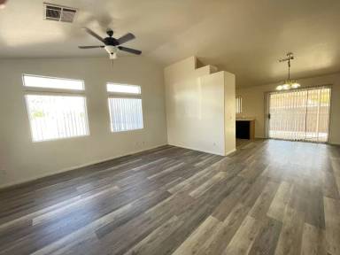 Main picture of 899 Coral Cottage Dr