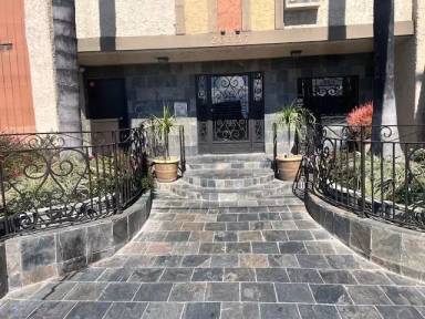 Main picture of 20327 Saticoy St