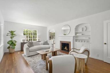 Main picture of 880 Creek Dr