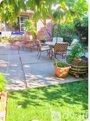 Main picture of 433 E 6th Ave