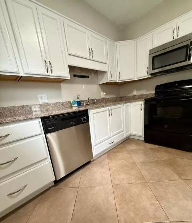 Main picture of 1718 Bennetts End