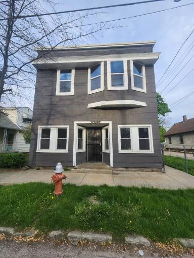 Main picture of 3233 W 56th St