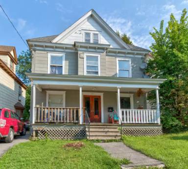 Main picture of 221 Amherst Ave