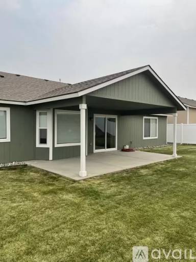 Main picture of 2590 Curlew St