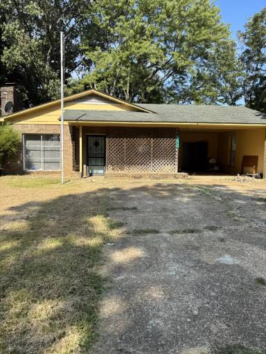 Main picture of 645 Dawson Rd
