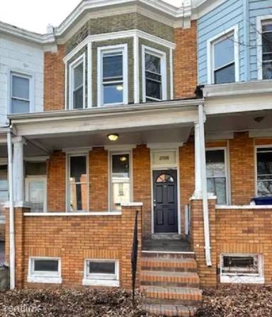 Main picture of 2831 Erdman Ave