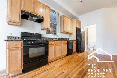 Main picture of 2636 N Halsted St