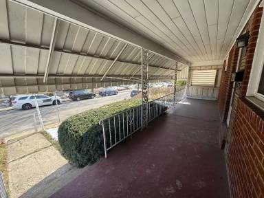Main picture of 1641 Jancey St