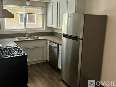 Main picture of 1300 N Laurel Ave