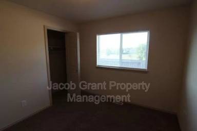 Main picture of 4240 Willow Canyon Dr