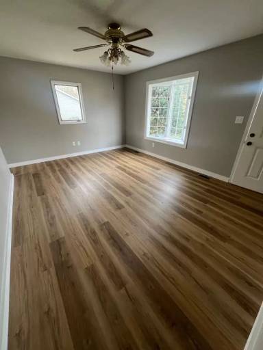Main picture of 8 Claire Dr