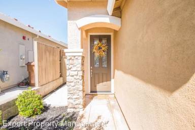 Main picture of 1641 La Guardia Cir