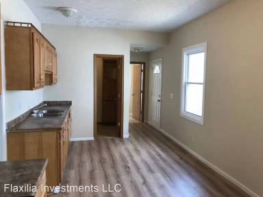 Main picture of 5838 Montana Ave