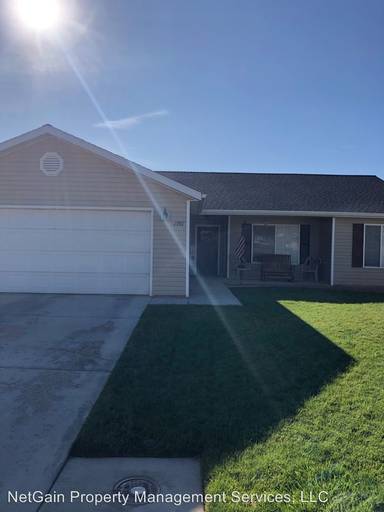 Main picture of 1938 N 550 W