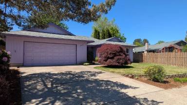 Main picture of 1841 NE Carole Ct