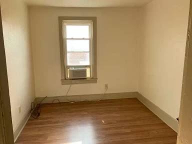 Main picture of 1 N Main St