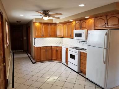 Main picture of 7 Prospect Hill Ave