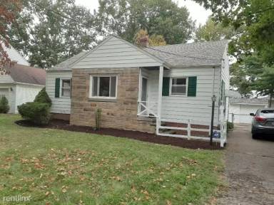 Main picture of 21444 Northwood Ave