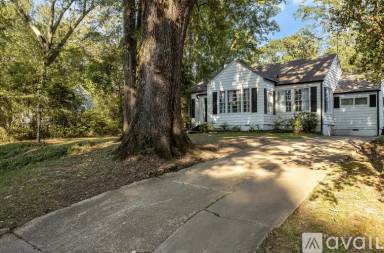 Main picture of 1834 Howard St