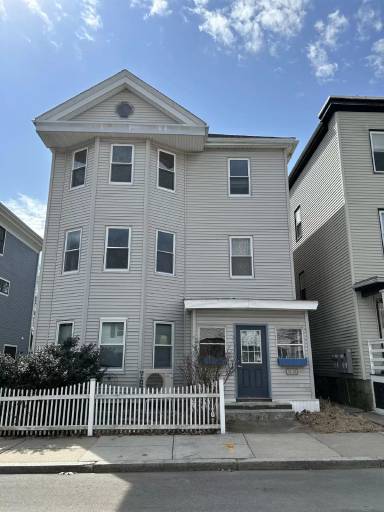 Main picture of 33 Rosemary St